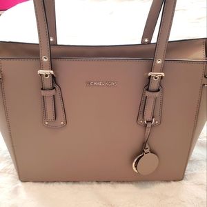 NWT Michael Kors Brown Leather Satchel/Purse 13x10x6" *Authentic*